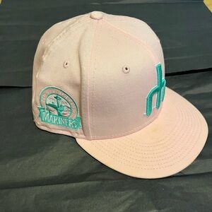 Seattle Mariners fitted cap - Pink and Teal - 7 3/8